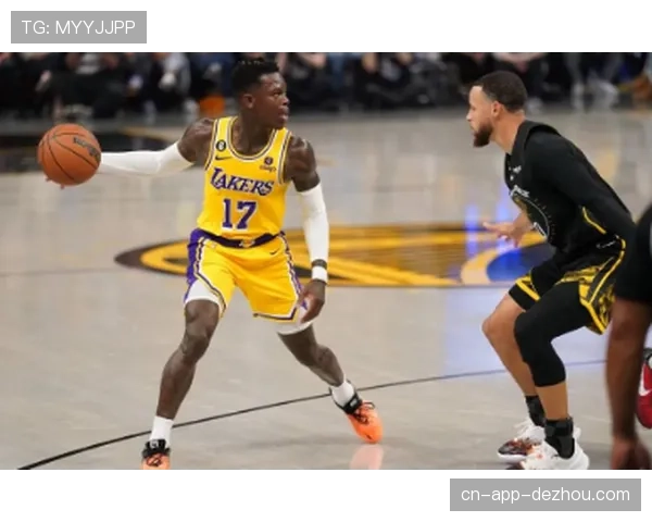 裁判报告:昨日湖人vs勇士最后两分钟出现两次漏判,均对湖人不利 裁判报告:昨日湖人vs勇士最后两分钟出现两次漏判,均对湖人不利